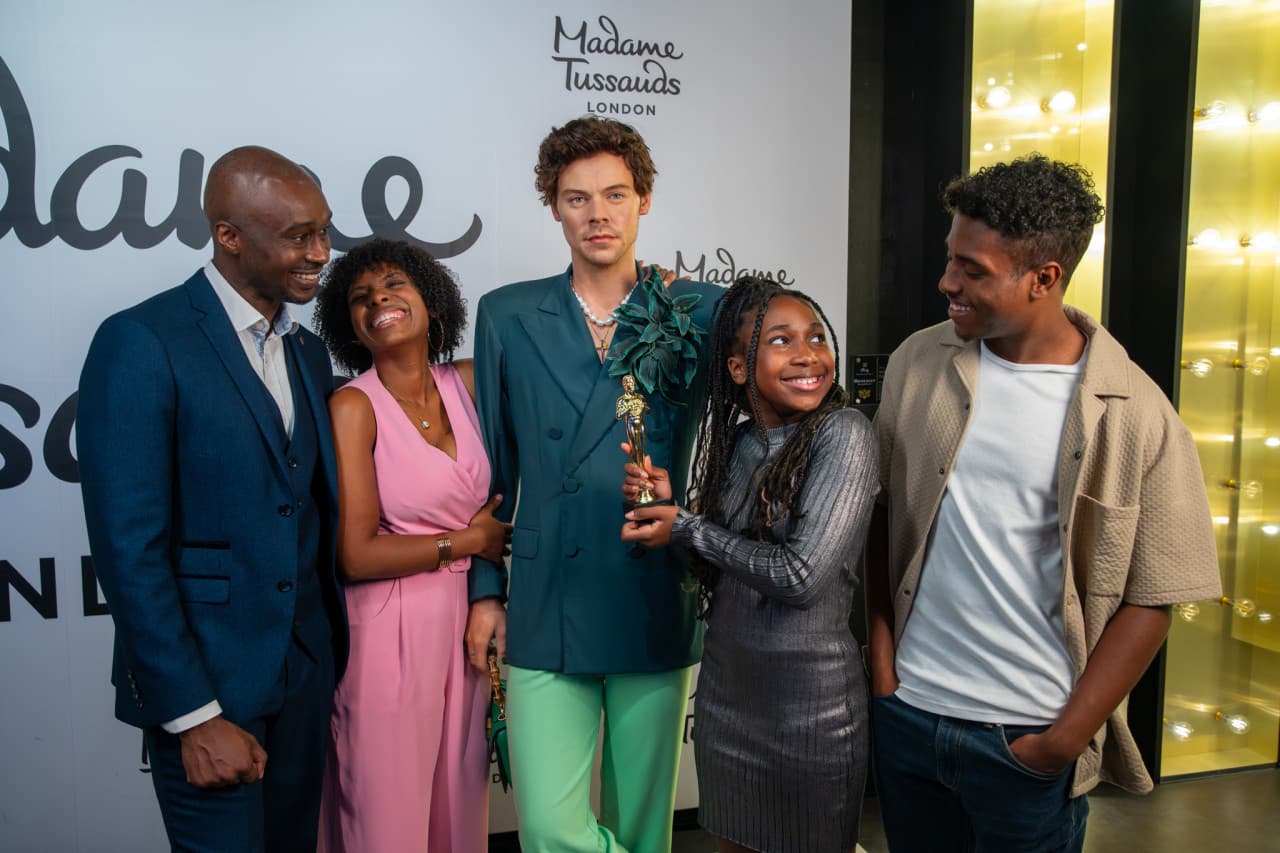 COMBO: Madame Tussauds London + FREE Hubby eSim - image 9